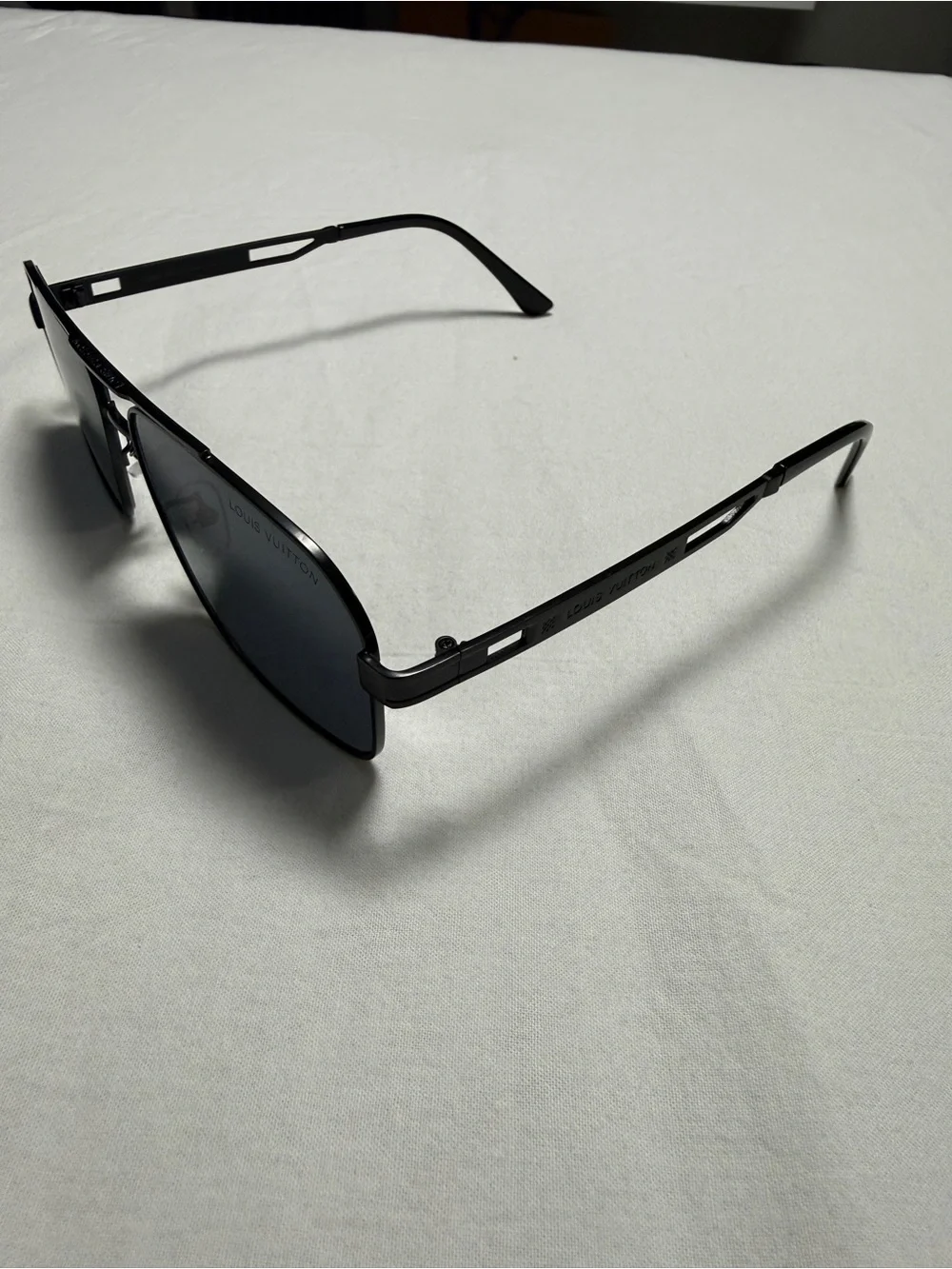 Classic Black Aviator-Style Sunglasses
